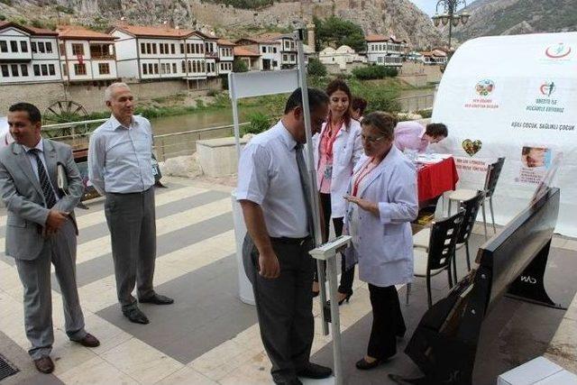 Amasya’daki Sağlık Yöneticilerine Beden Kütle İndeksi Testi