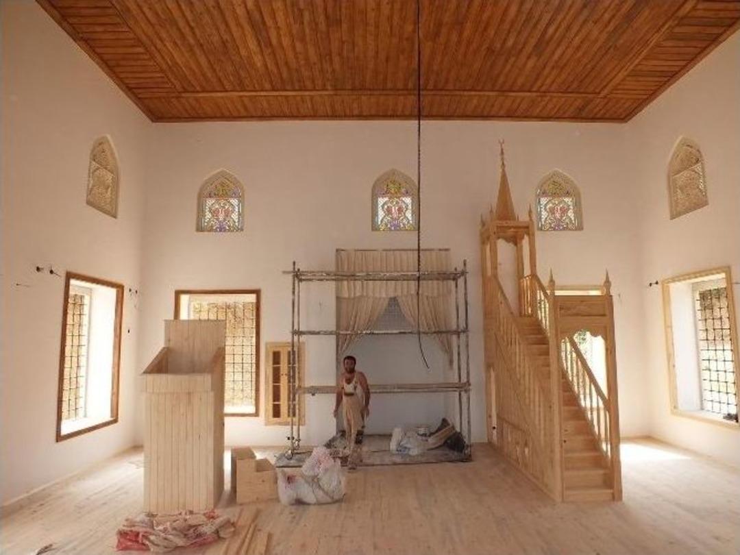 Yunan&rsquo;ın 92 Yıl &Ouml;nce İ&ccedil;indeki 78 Kişi İle Yaktığı Cami Yeniden Yapıldı