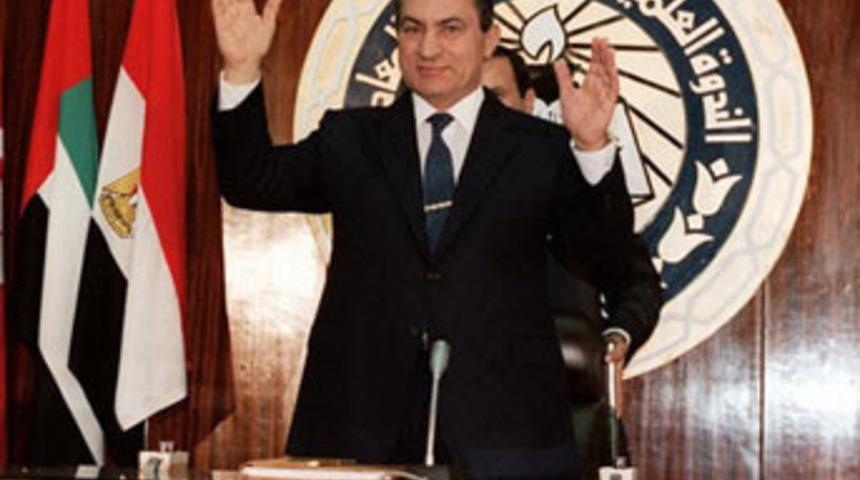 M&uuml;barek parti başkanlığını bıraktı mı?