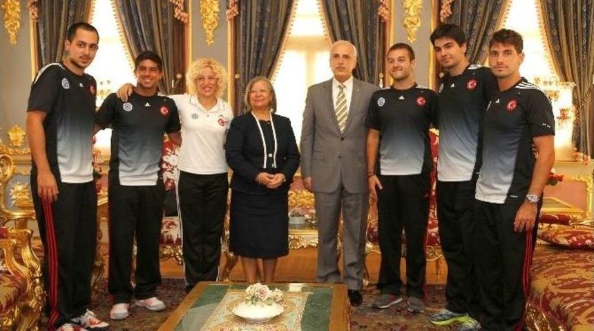 Avrupa Şampiyonlarından Kaymakam Kaya Ve Vali Mutlu&rsquo;ya Ziyaret