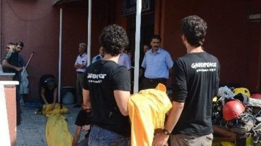 Greenpeace Üyelerinden Şafak Baskını