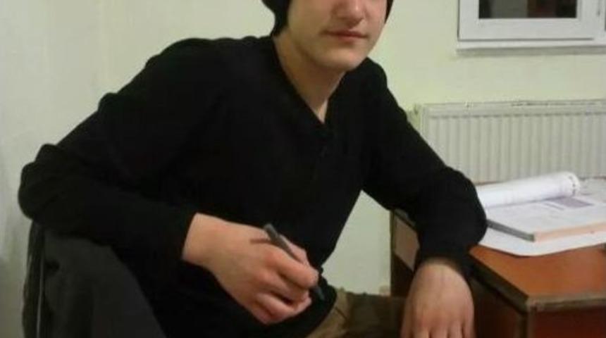 Motosiklet Kazasında Yaralanan Gen&ccedil; Hayatını Kaybetti