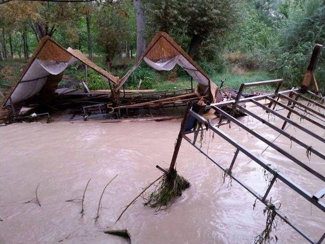 Aksaray’da Sel Gözde Turizm Mekanını Vurdu