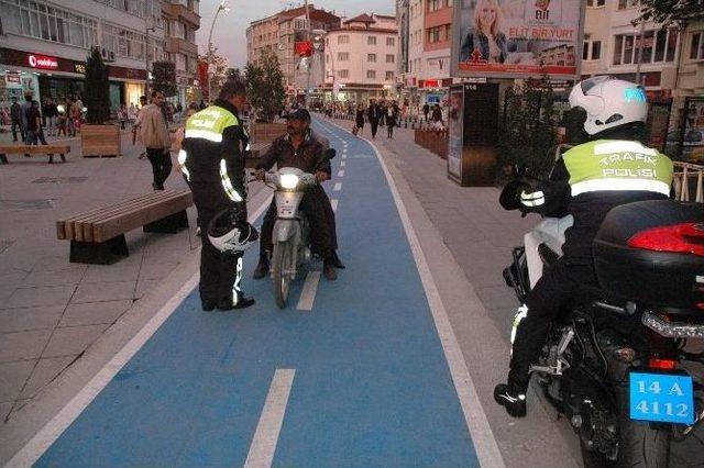 Bolu’da Motosiklet Sürücülerine Ceza Yağdı