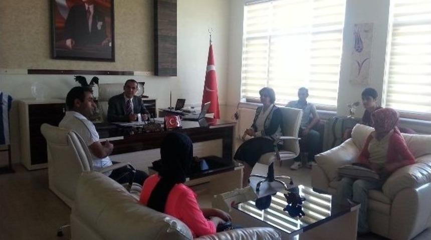 &Ouml;ğrencilerden Teşekk&uuml;r Ziyareti