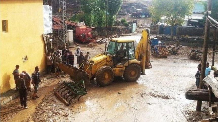 Manisa Afyonkarahisarlılar Derneği&rsquo;nden &rsquo;sel&rsquo; A&ccedil;ıklaması