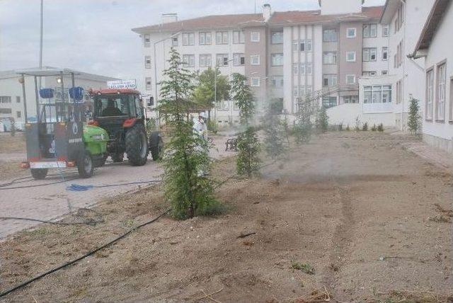 Karatay Belediyesi’nden Okul Bahçelerinde Temizlik