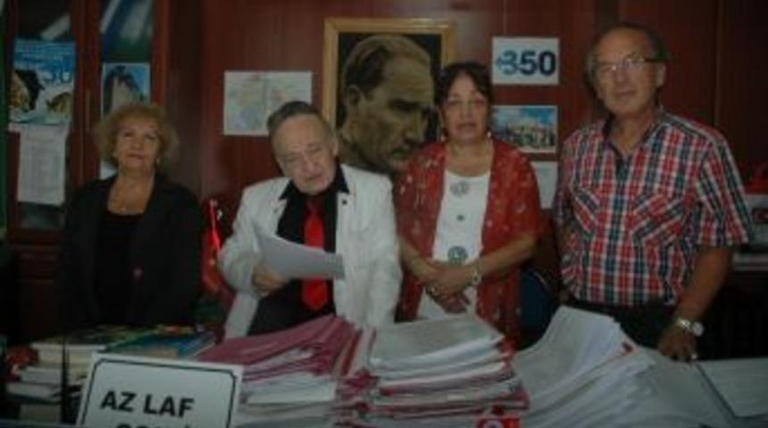 &Ccedil;evre Derneği Afiş Ve İlan Savurganlığına Dikkat &Ccedil;ekti