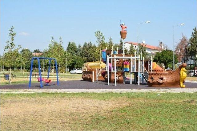 Yunusemre Botanik Park Spora Hazır