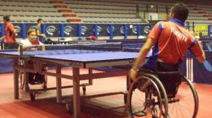 Nesim Turan Masa Tenisinde D&uuml;nya Şampiyonu Oldu