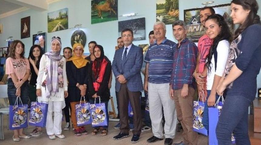 Mabesem&rsquo;de Kurs G&ouml;r&uuml;p, &Uuml;niversiteli Oldular