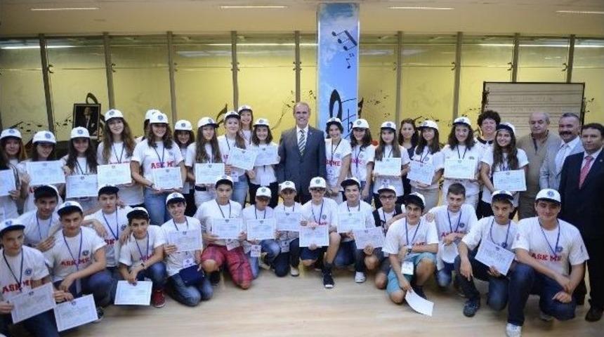 G&ouml;n&uuml;ll&uuml; Turizm El&ccedil;ileri Sertifikalarına Kavuştu