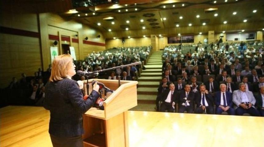 Başkan Şahin, T&uuml;rkiye Enerji Zirvesi&rsquo;nde Konuştu