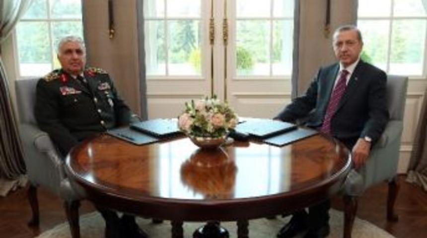 Cumhurbaşkanı Erdoğan, Orgeneral &Ouml;zel Ve Kuvvet Komutanlarını Kabul Etti