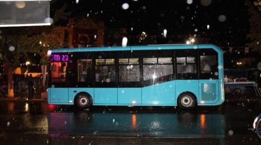 Aksaray&rsquo;da Sağanak Yağmur Vatandaşları Zor Durumda Bıraktı