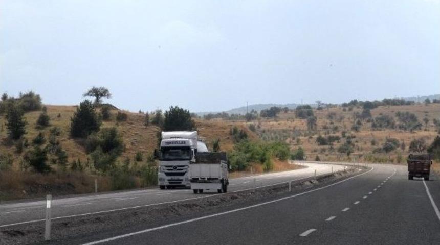 Ters Y&ouml;ne Giren Kamyonet Korkuttu