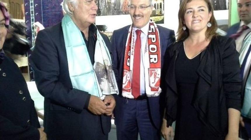 Feshane&rsquo;de Altıeyl&uuml;l Belediyesi&rsquo;ne Yoğun İlgi