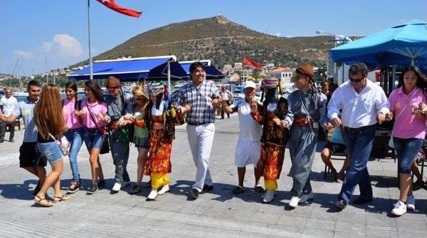 Fo&ccedil;a&rsquo;da Festival Coşkusu Başladı
