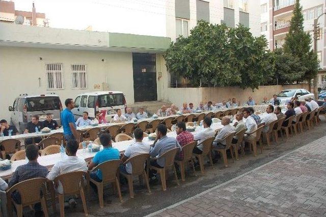 Husumetli Aileler Barış Yemeğinde Bir Araya Geldi