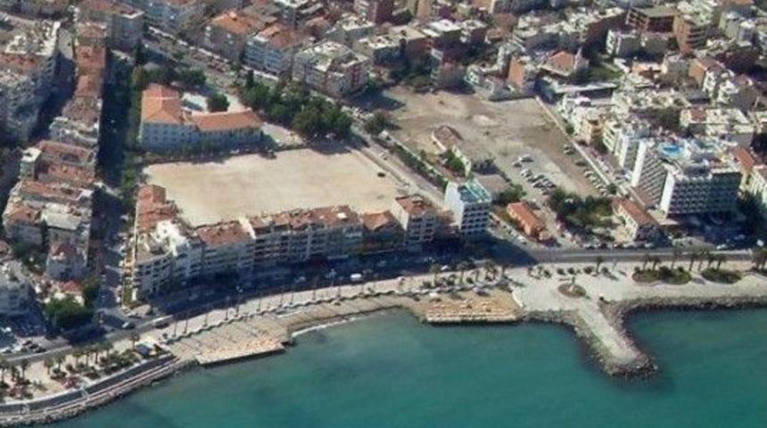 Kuşadası&rsquo;nın En Değerli Arsası Yine Paylaşılamıyor