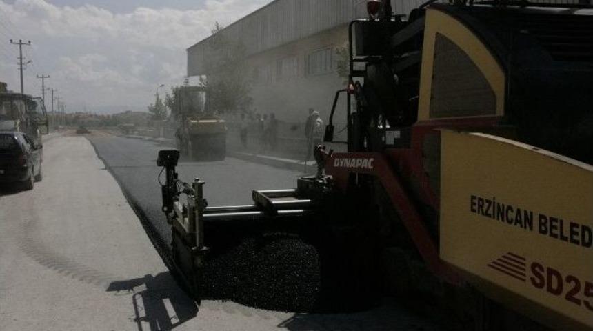 Asfalt &Ccedil;alışmaları Devam Ediyor