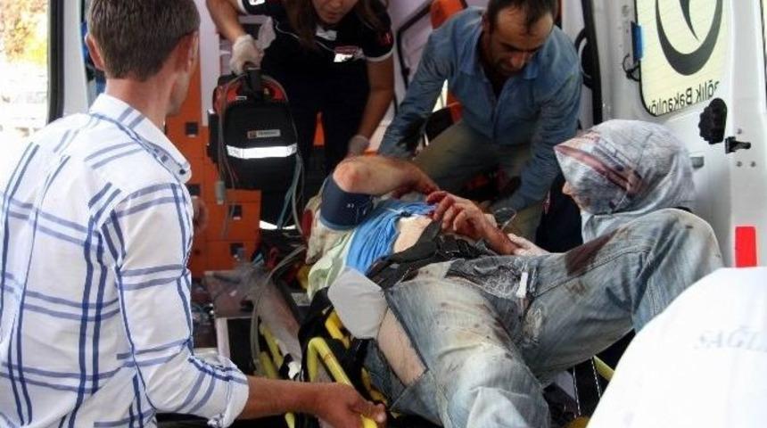 İnşaatın 8. Katından D&uuml;şen İş&ccedil;i Ağır Yaralandı