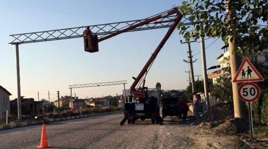 Orhaneli &Ccedil;evre Yoluna Mobese Ve Radar