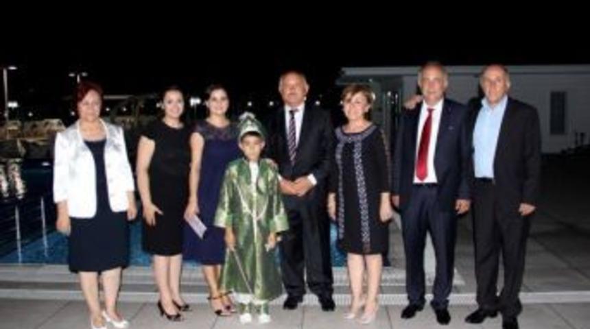 İş ve siyaset d&uuml;nyası bu d&uuml;ğ&uuml;nde buluştu