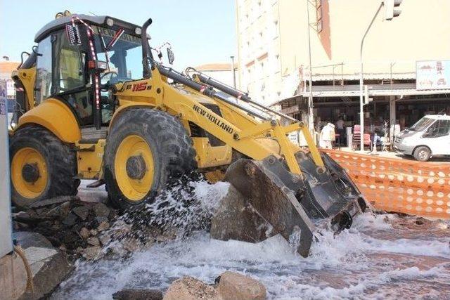 İki&ccedil;eşmelik &Ccedil;eşme Olup Aktı 1