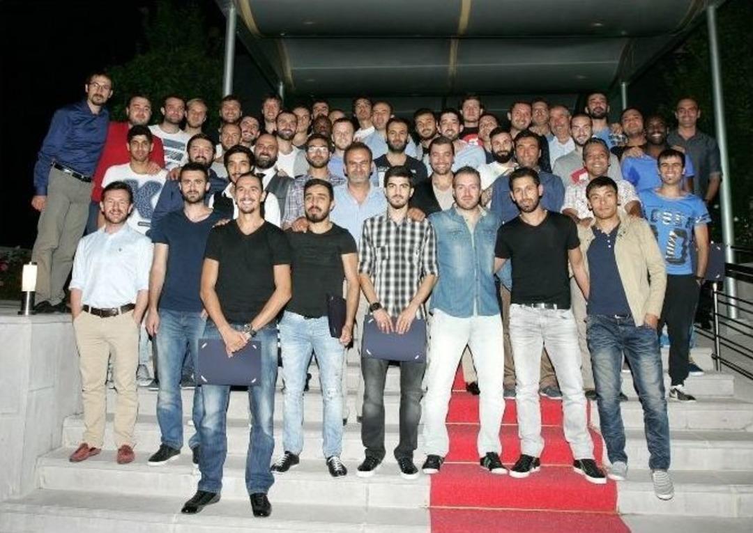 Osmanlıspor Moral Yemeğinde Buluştu
