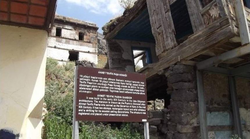 Tarihi Ahmet Tevfik Paşa Konağı İlgisizliğe Direniyor