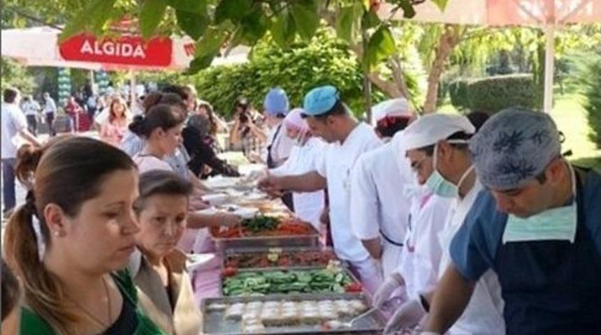 Esog&uuml; Hastanesi Personeli Pilav G&uuml;n&uuml;nde Buluştu