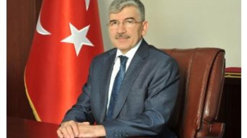 Medeniyet &Uuml;niversitesi Rekt&ouml;r&uuml;, Chp&rsquo;li &Ouml;zkes&rsquo;in İddialarını Yalanladı