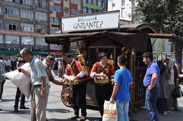 Büyükşehir’den Sebil Hizmeti