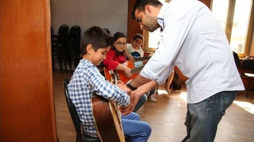 Odunpazarı Belediyesinin Kursları Devam Ediyor