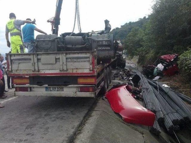 Giresun’da Trafik Kazası: 1 Ölü, 1 Yaralı