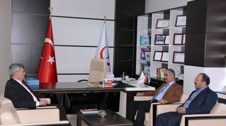 Sivas Belediye Başkanı Aydın İade-i Ziyaretlerini S&uuml;rd&uuml;r&uuml;yor