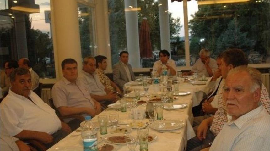 Selendi Kaymakamı Ortakcı&rsquo;ya Veda Yemeği