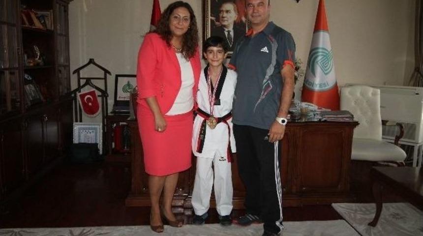 Edirne Belediyesi Sporcusu T&uuml;rkiye Şampiyonu Oldu