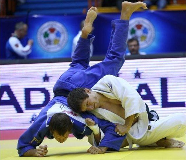 Judo’da Üç Milli Sporcu Finalde