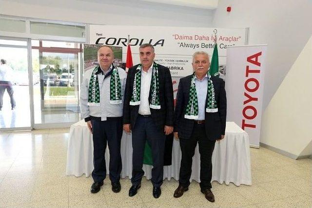 Toyota’dan Sakaryaspor’a Destek 2