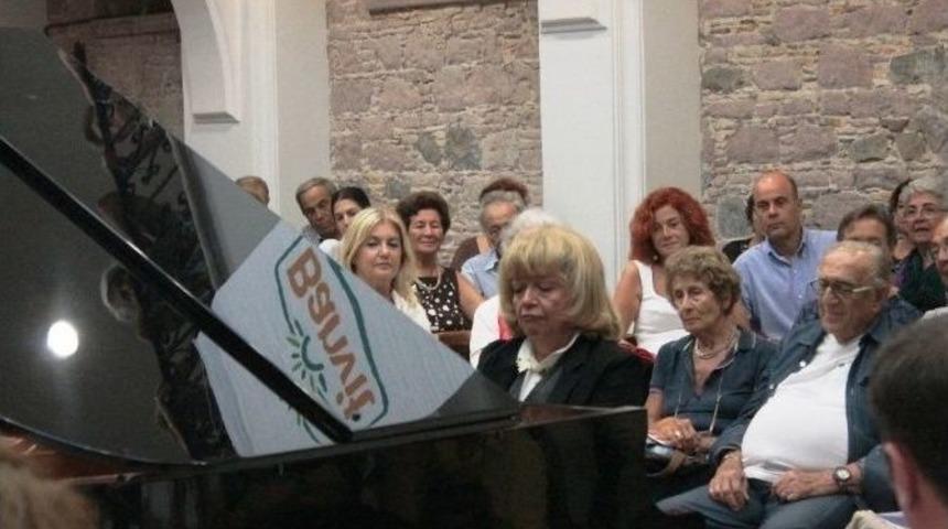 Ayvalık&rsquo;ta İdil Biret&rsquo;en Unutulmaz Konser