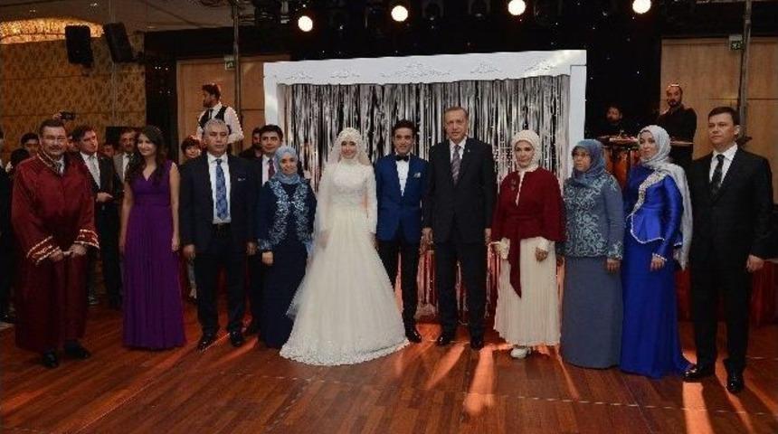 Cumhurbaşkanı Erdoğan Nikah Şahitliği Yaptı