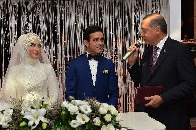 Cumhurbaşkanı Erdoğan Nikah Şahitliği Yaptı