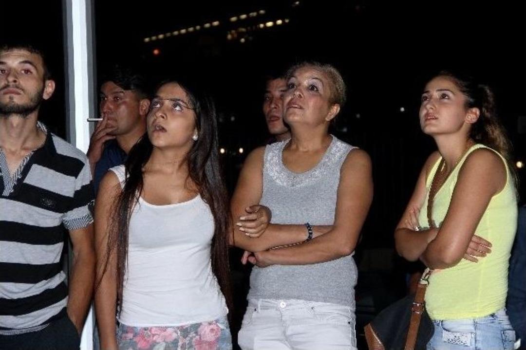 A&ccedil;ık Hava Tiyatrosu Değil, İntihar Girişimi