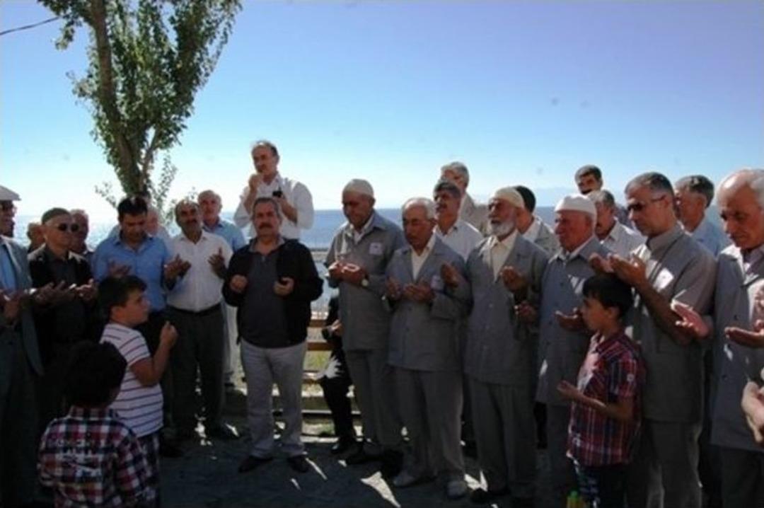 Hacı Adayları Kutsal Topraklara Uğurlandı