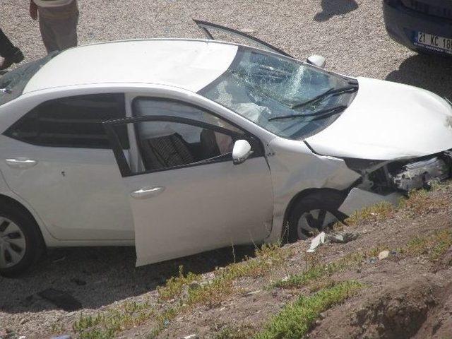 Diyarbakır’da Trafik Kazası: 2 Yaralı