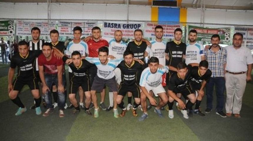 Ezidiler Yararına D&uuml;zenlenen Futbol Turnuvası Sona Erdi