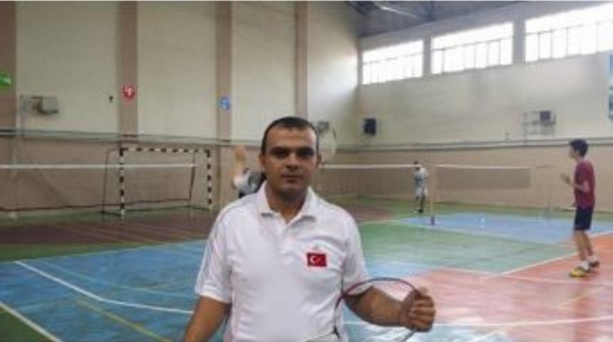 Bedensel Engelli Badmintoncu T&uuml;rkiye Şampiyonu Oldu