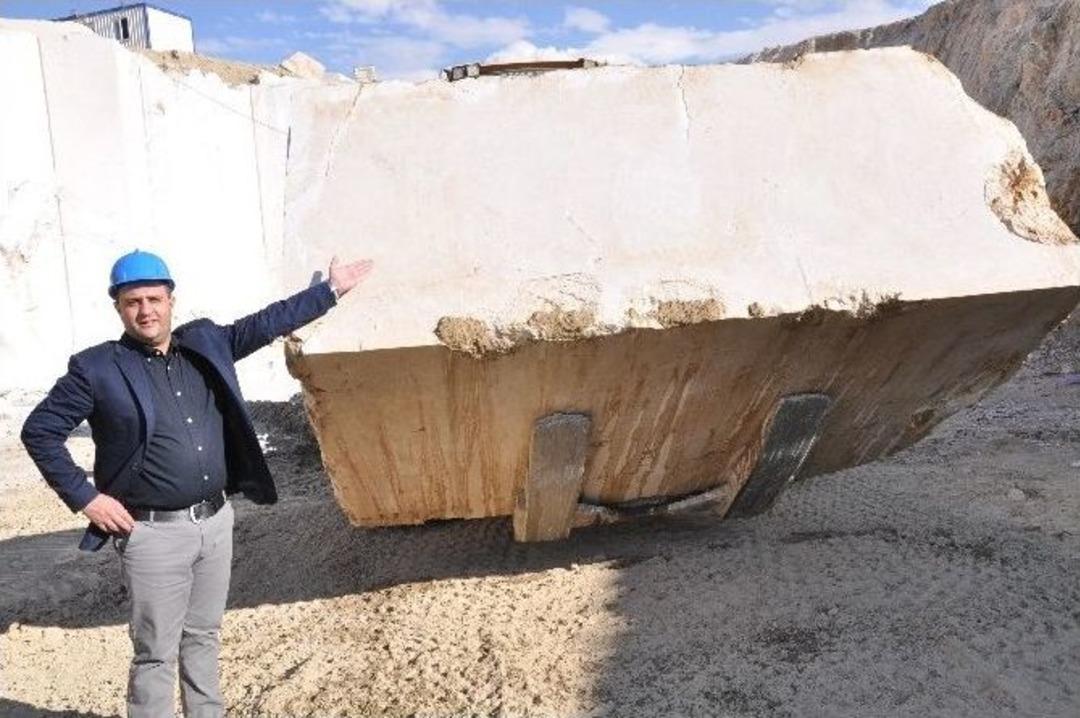 Elbistan&rsquo;ın Mermerine Bir Yatırım Da &Uuml;rd&uuml;n&rsquo;den Geldi
